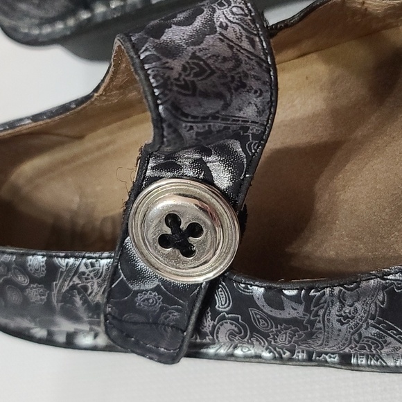 Alegria Womens Mary Janes Shoes Black Silver Floral Paisley   Sz 36/5.5 GUC READ - Picture 6 of 12
